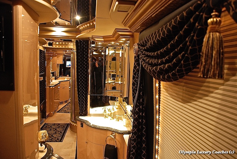 2000 Prevost Liberty H3-45 For Sale