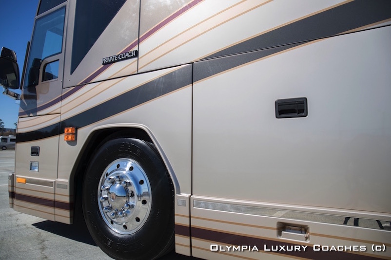 2000 Prevost Liberty H3-45 For Sale