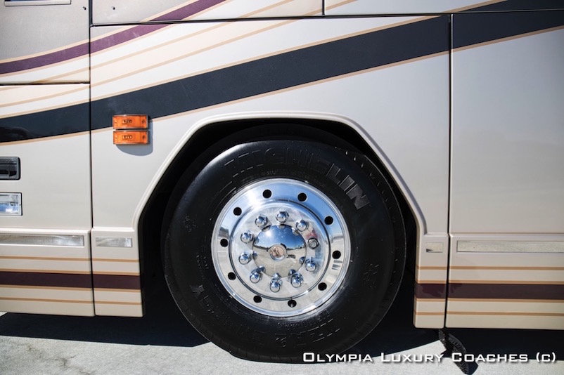 2000 Prevost Liberty H3-45 For Sale