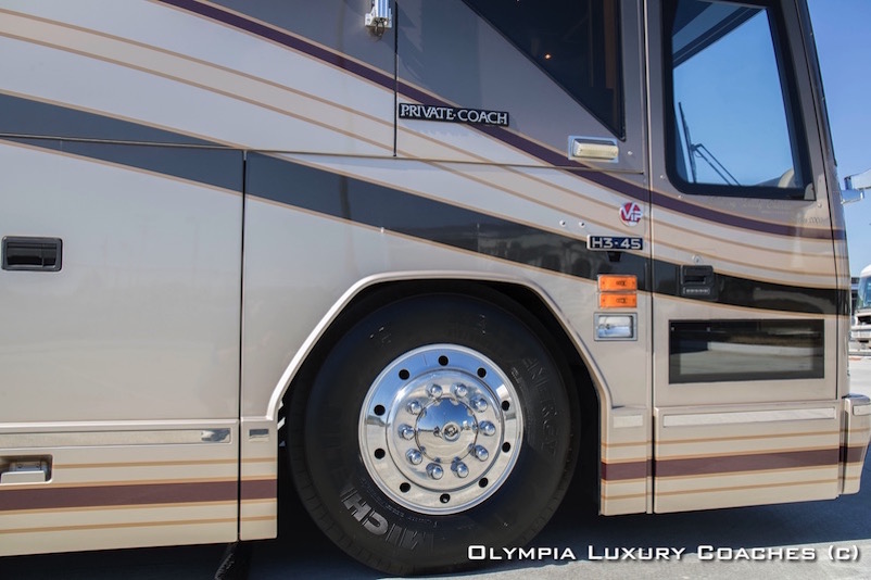 2000 Prevost Liberty H3-45 For Sale