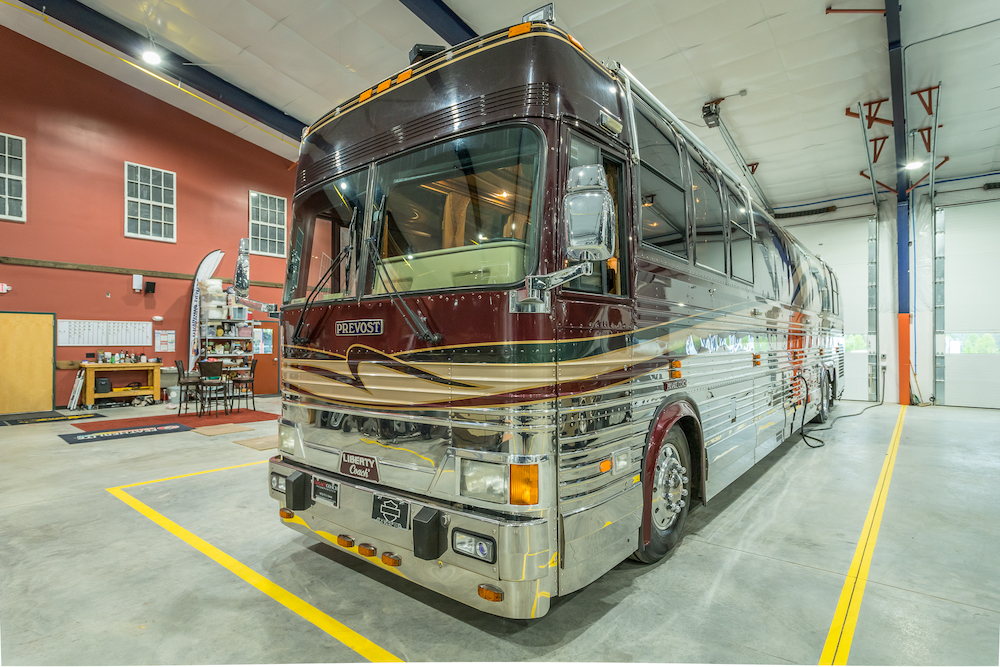 2000 Prevost Liberty XL For Sale