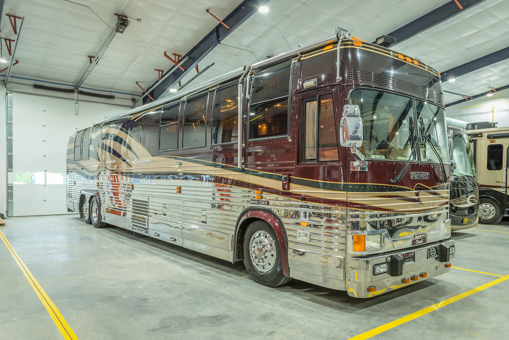 2000 Prevost Liberty XL For Sale