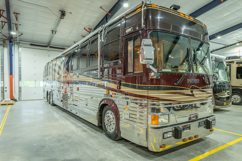 2000 Prevost Liberty XL For Sale