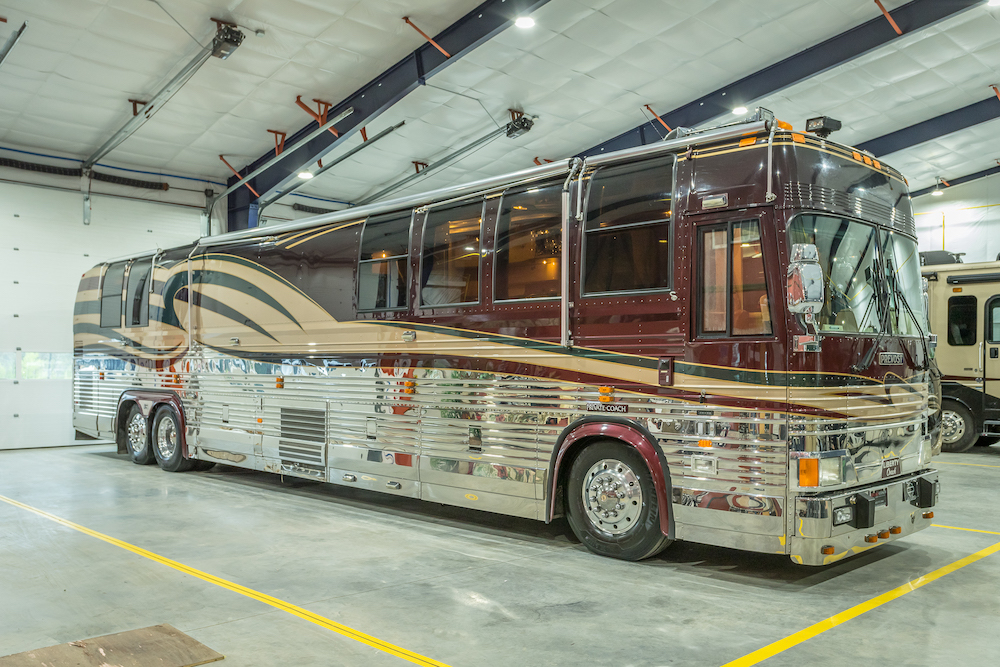 2000 Prevost Liberty XL For Sale