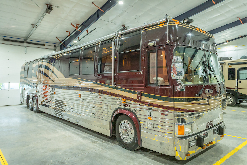 2000 Prevost Liberty XL For Sale