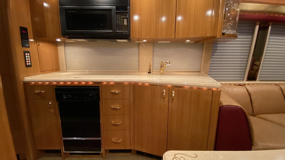 2001 Prevost Marathon H3-45 For Sale