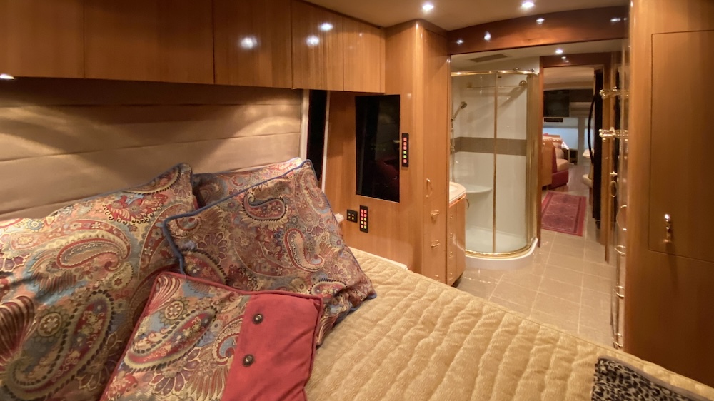 2001 Prevost Marathon H3-45 For Sale