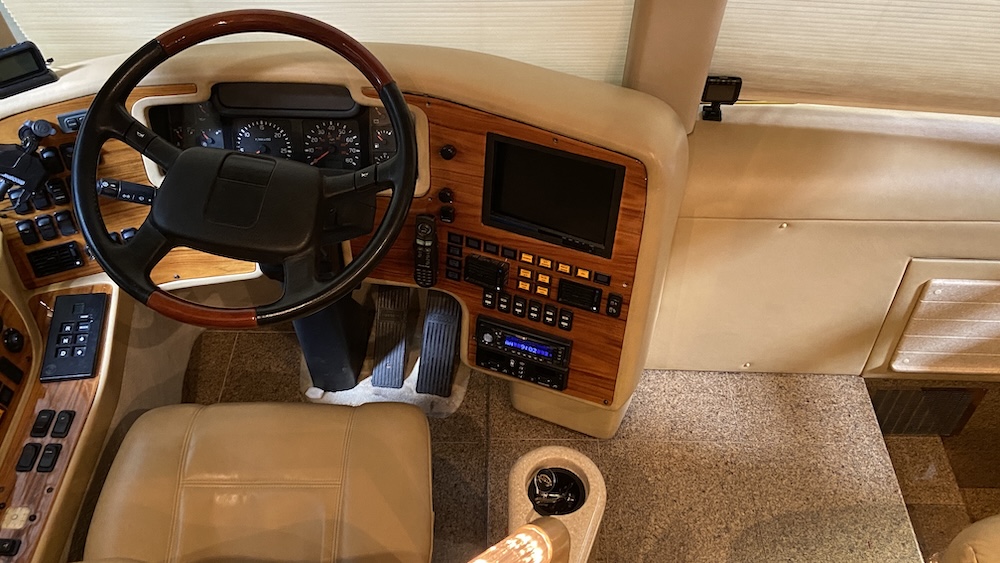 2001 Prevost Marathon H3-45 For Sale