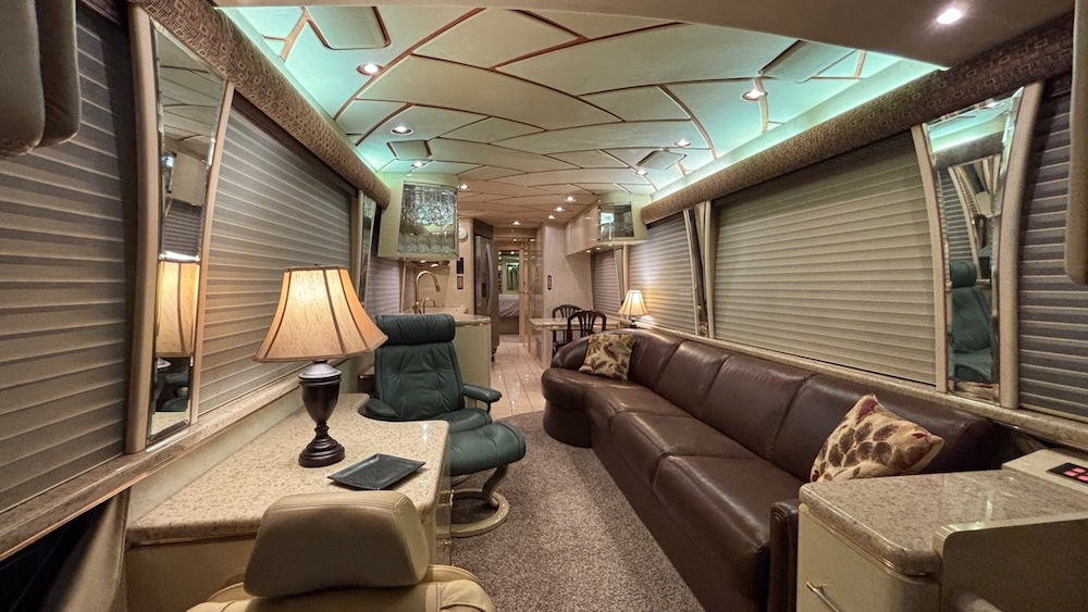 2000 Prevost Marathon H3-45 For Sale