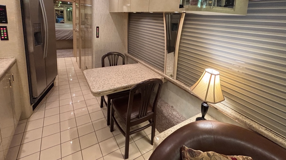 2000 Prevost Marathon H3-45 For Sale