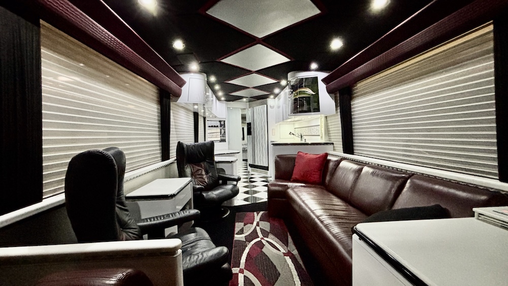 2000 Prevost Marathon H3-45 For Sale
