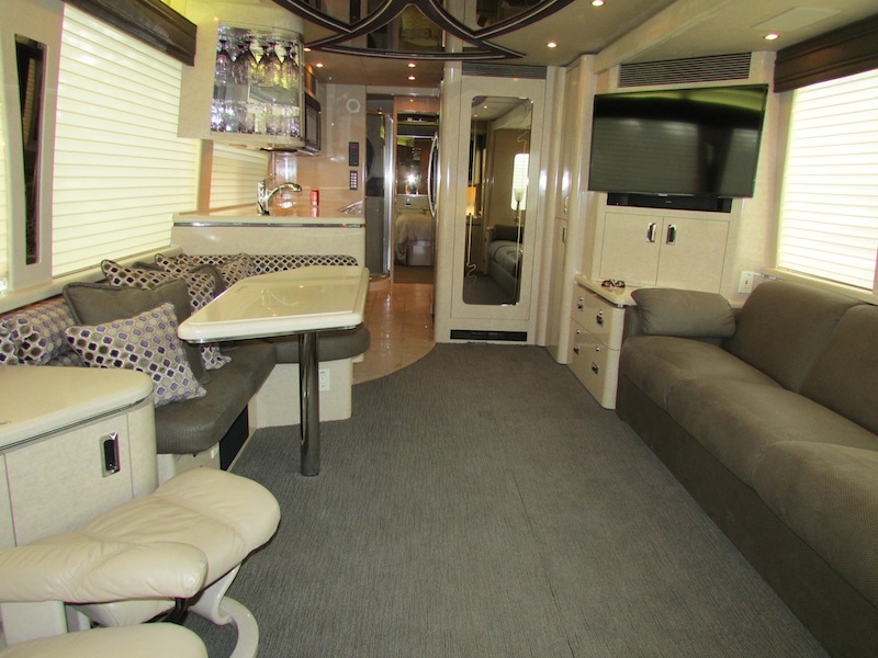 2000 Prevost Marathon H3-45 For Sale