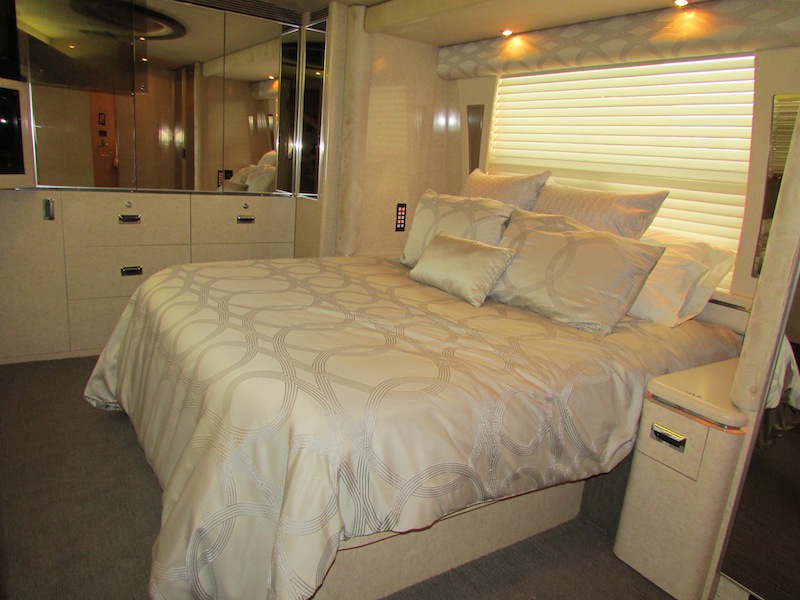 2000 Prevost Marathon H3-45 For Sale