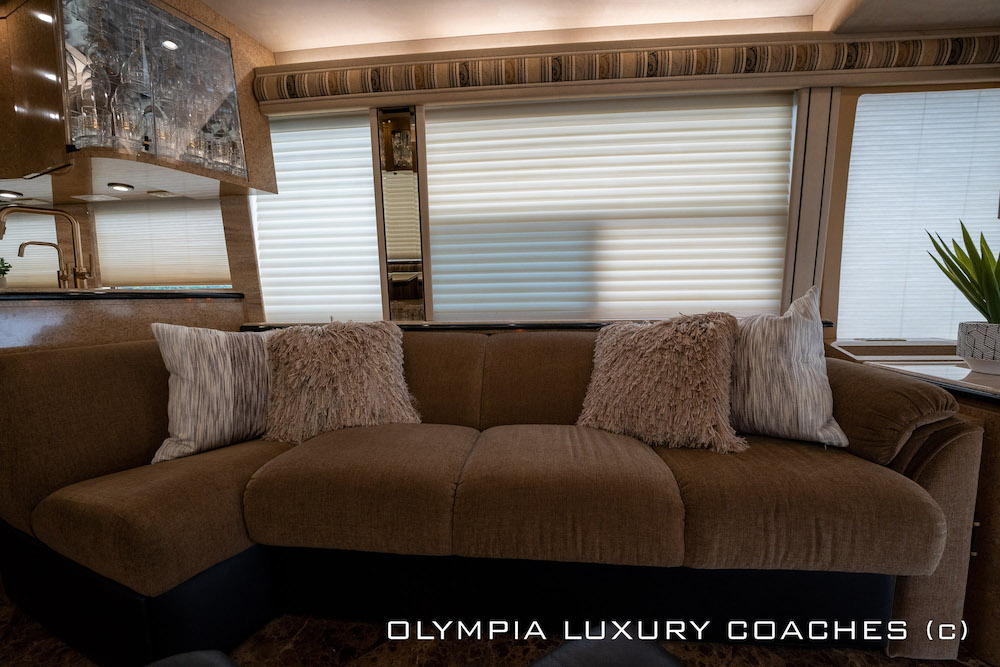 2000 Prevost Marathon H3-45 For Sale