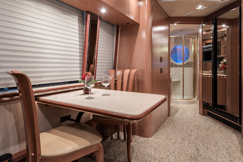 2000 Prevost Marathon H3-45 For Sale