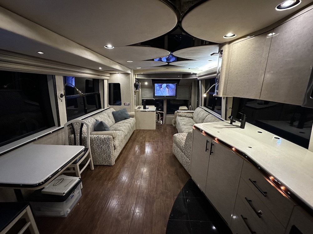 2000 Prevost Marathon H3-45 For Sale