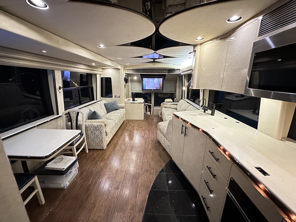 2000 Prevost Marathon H3-45 For Sale