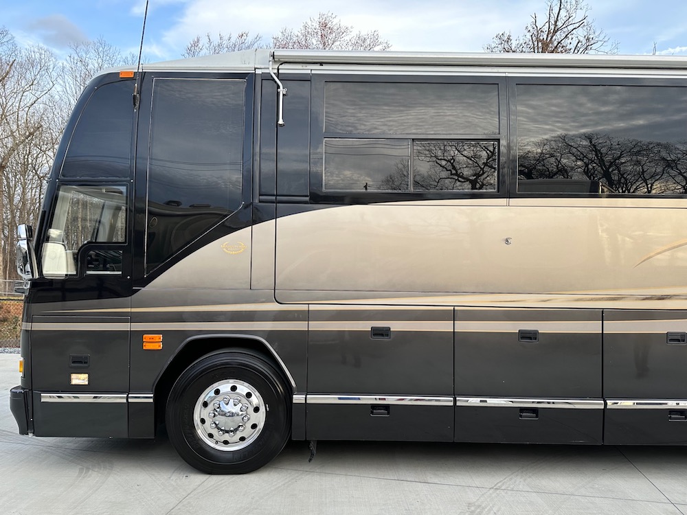 2000 Prevost Marathon H3-45 For Sale