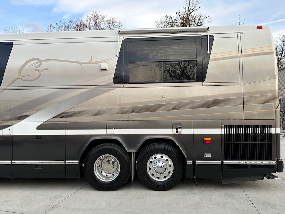 2000 Prevost Marathon H3-45 For Sale
