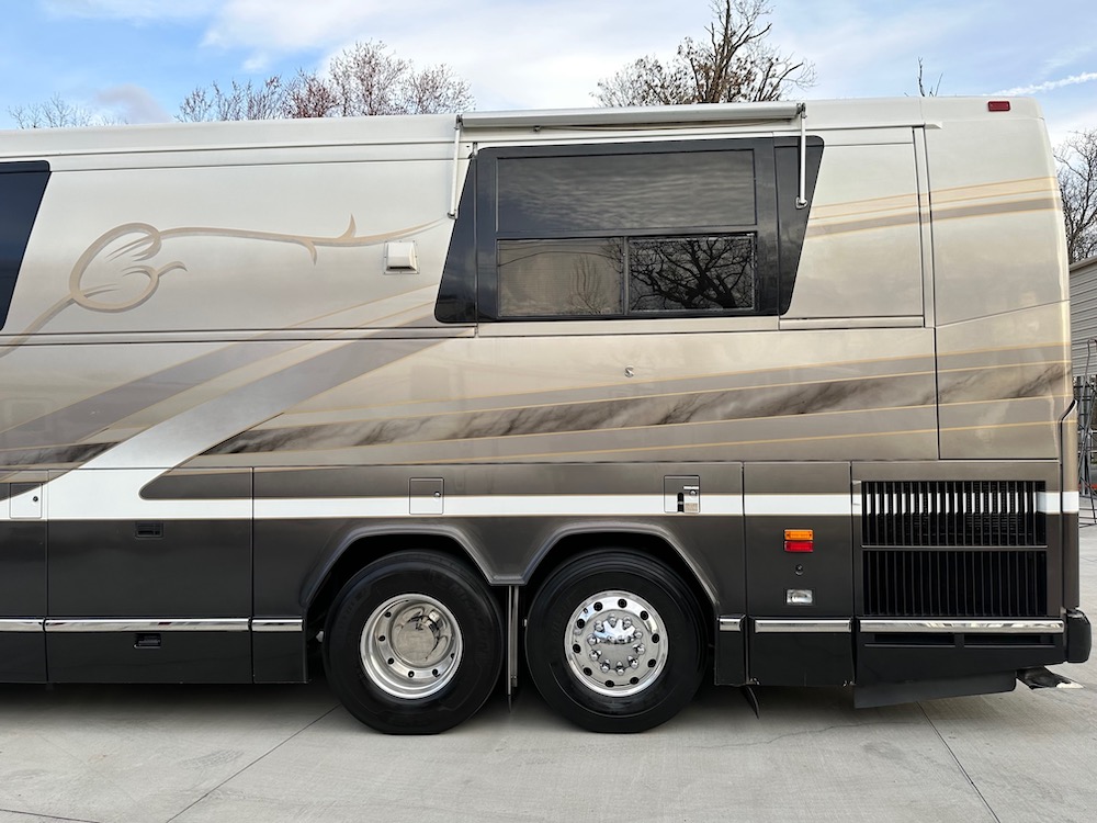 2000 Prevost Marathon H3-45 For Sale