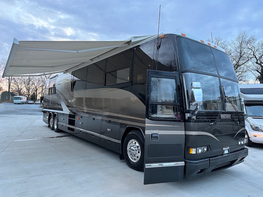 2000 Prevost Marathon H3-45 For Sale