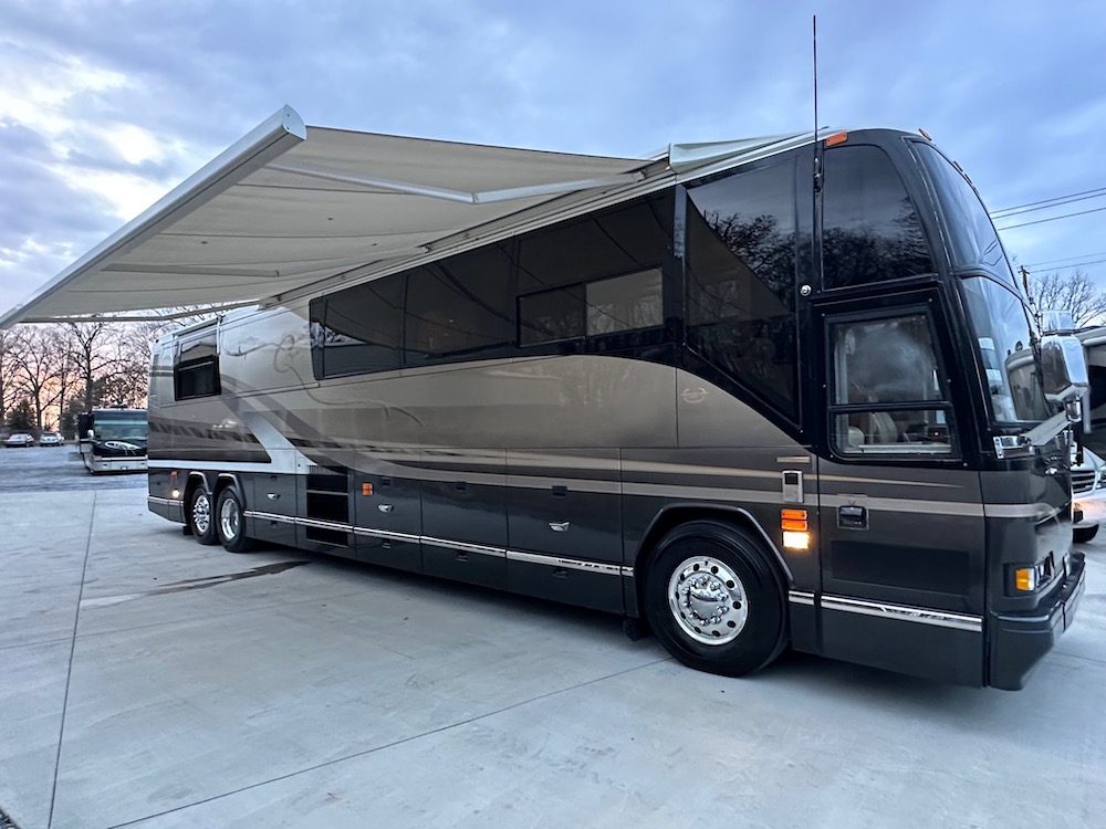 2000 Prevost Marathon H3-45 For Sale