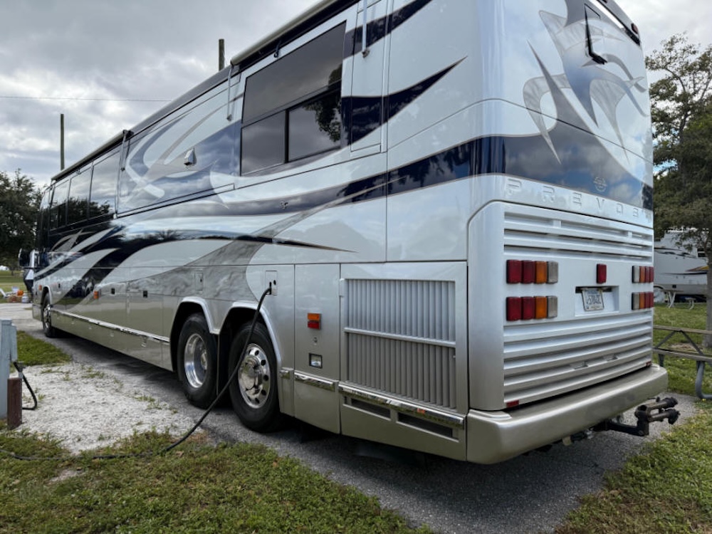 2000 Prevost Marathon H3-45 For Sale