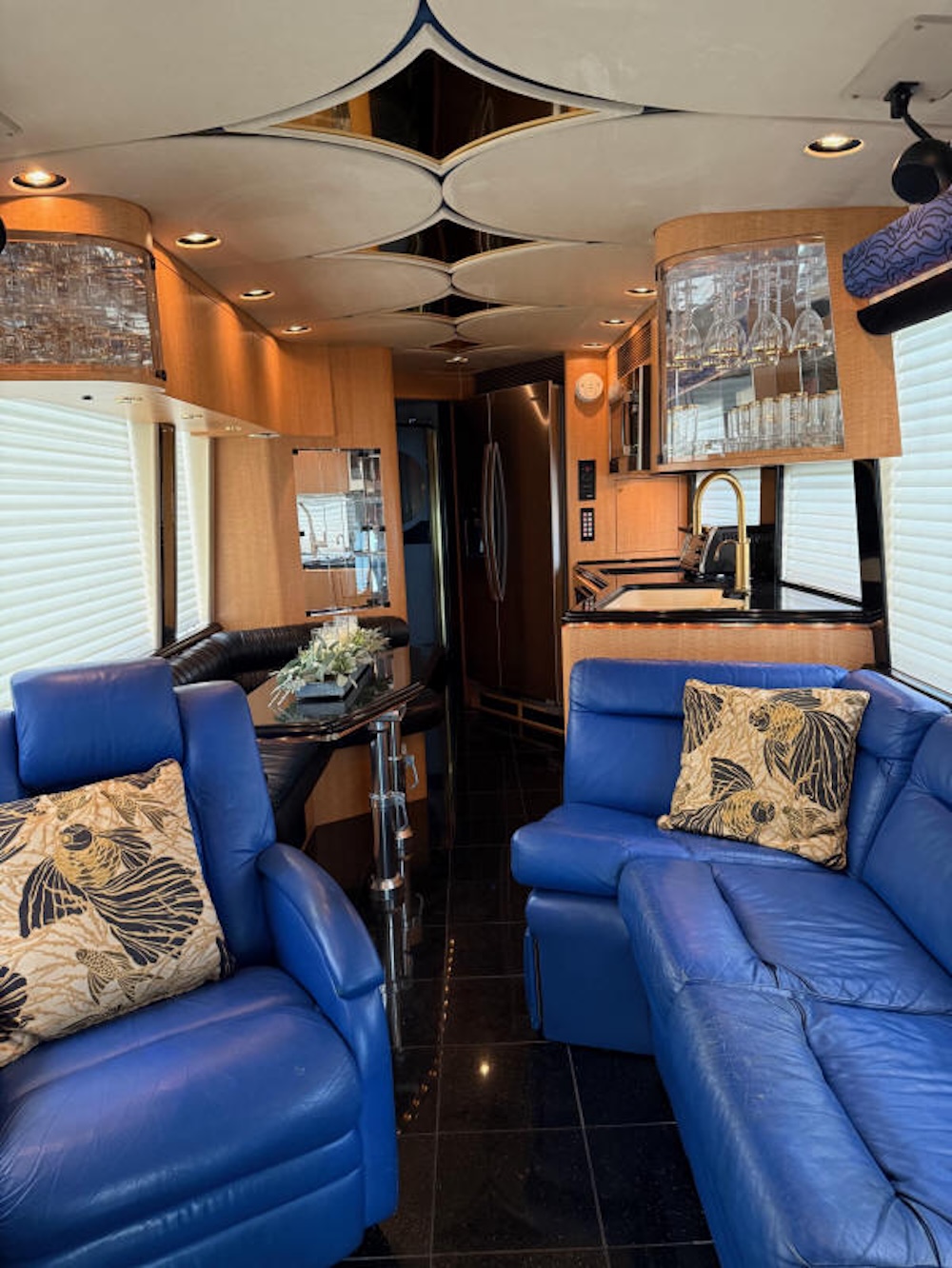 2000 Prevost Marathon H3-45 For Sale