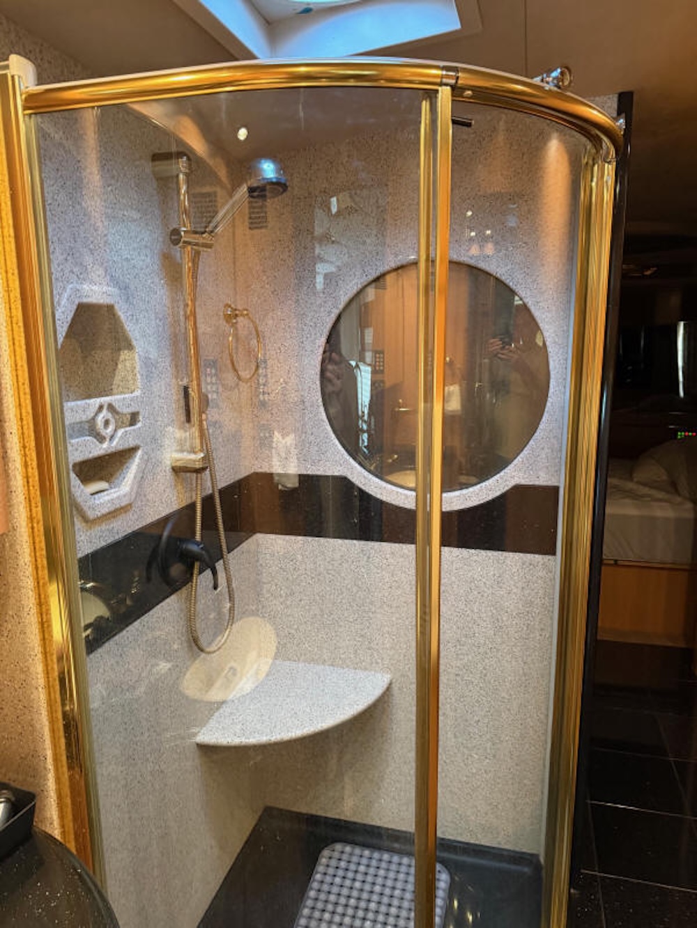 2000 Prevost Marathon H3-45 For Sale