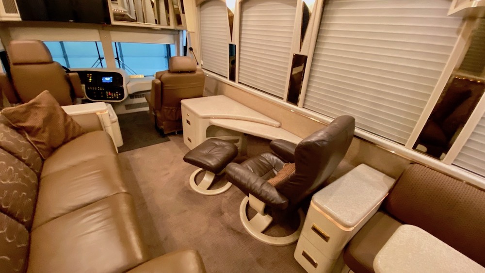 2000 Prevost Marathon XL For Sale