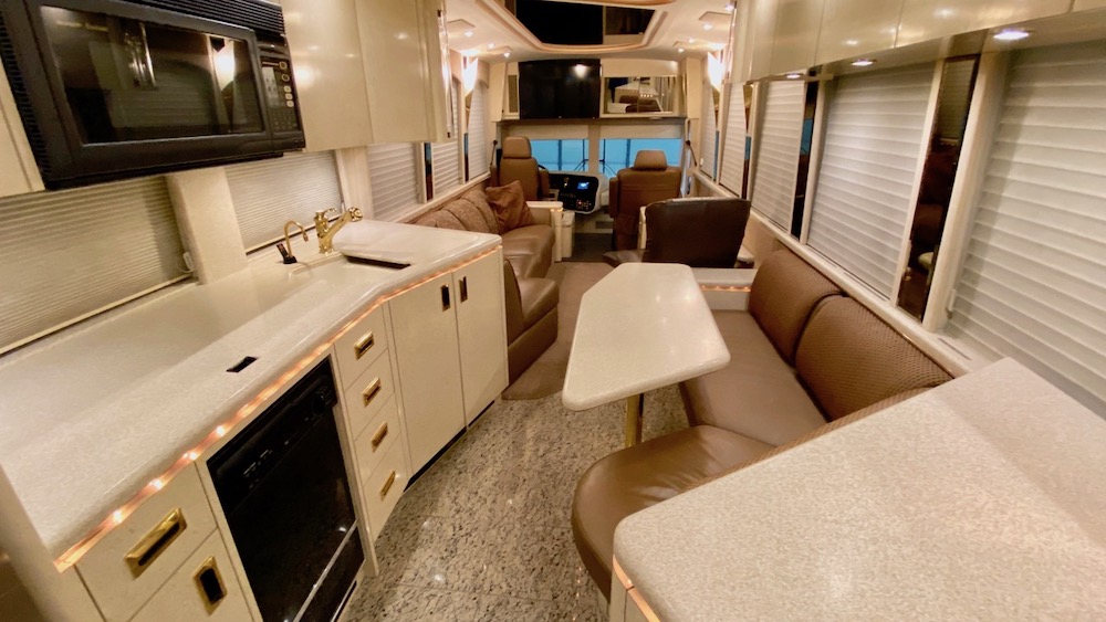 2000 Prevost Marathon XL For Sale