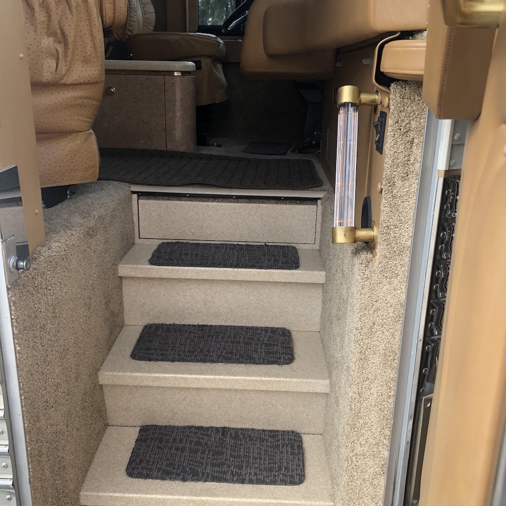 2000 Prevost Marathon XL For Sale