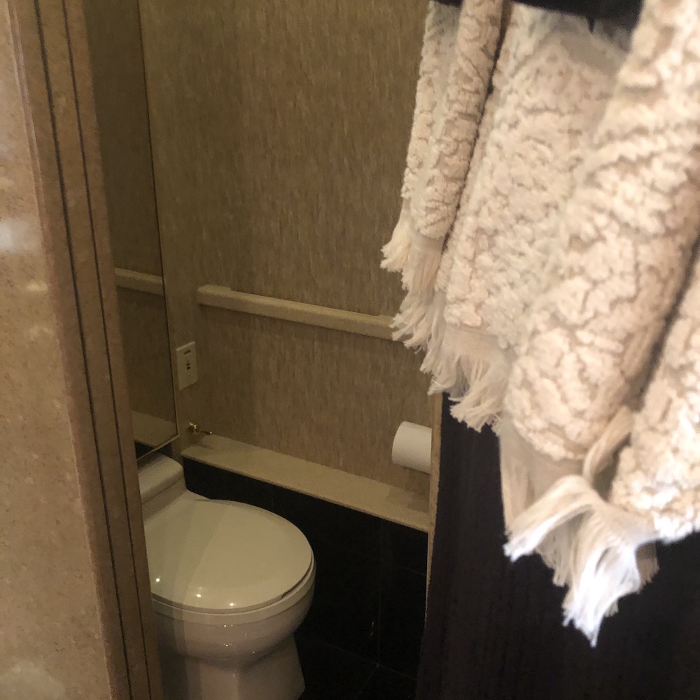 2000 Prevost Marathon XL For Sale
