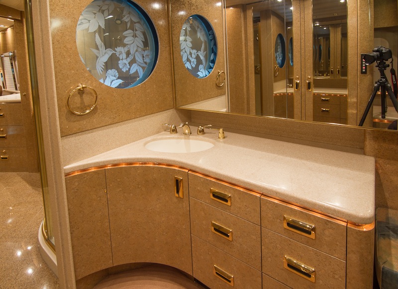 2000 Prevost Marathon XL For Sale