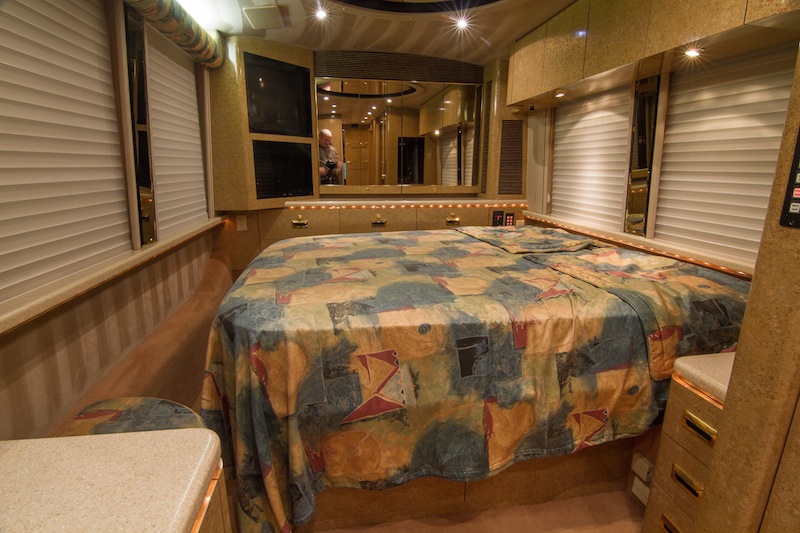 2000 Prevost Marathon XL For Sale