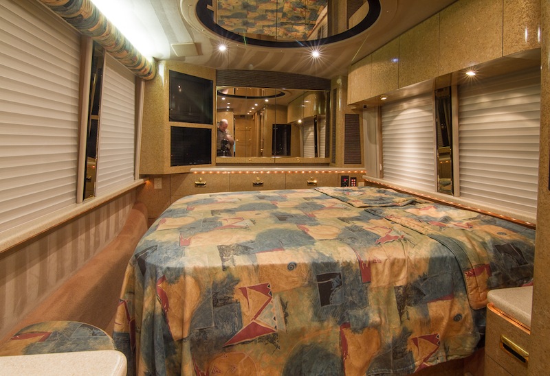 2000 Prevost Marathon XL For Sale