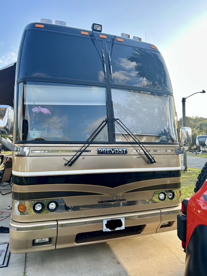 2000 Prevost Royale  H3-45 For Sale