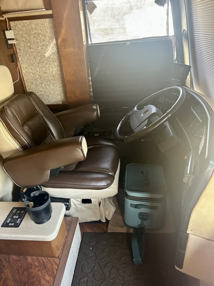 2000 Prevost Royale  H3-45 For Sale