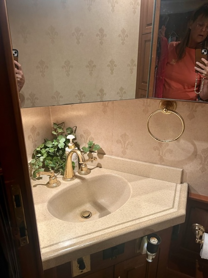 2000 Prevost Royale  H3-45 For Sale