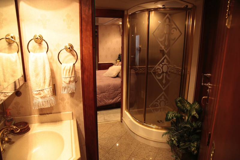 2000 Prevost Royale H3-45 For Sale