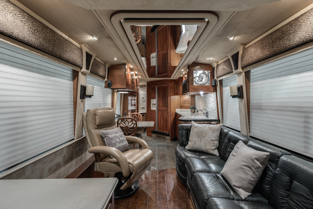 2000 Prevost Royale H3-45 For Sale