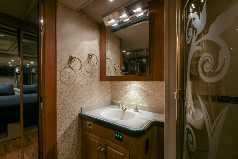 2000 Prevost Royale H3-45 For Sale