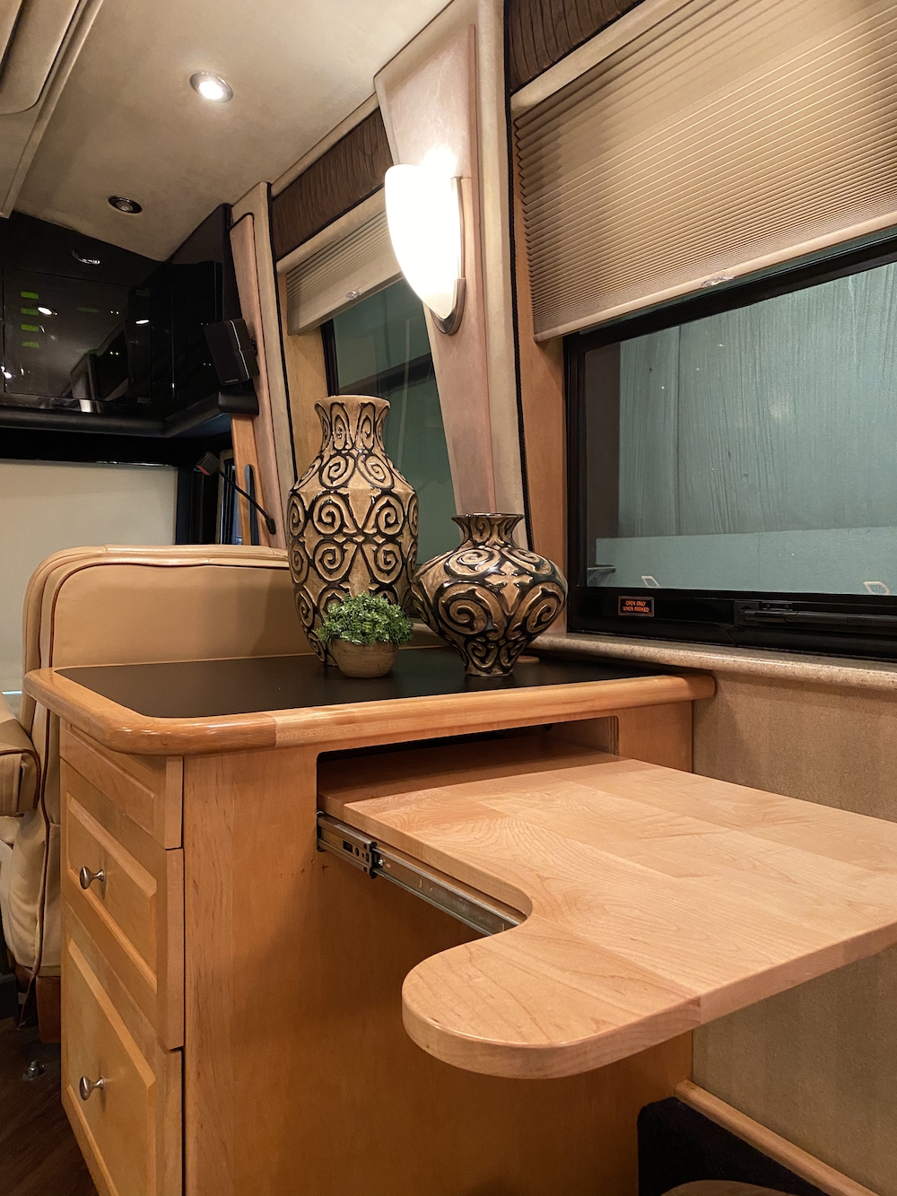 2008 Prevost Liberty H3-45 For Sale