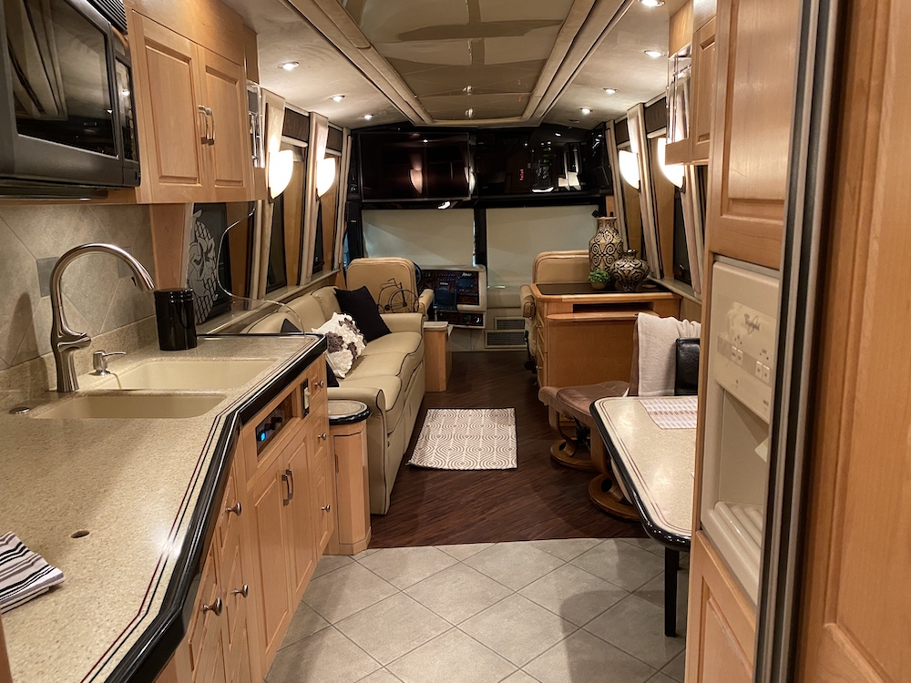 2008 Prevost Liberty H3-45 For Sale