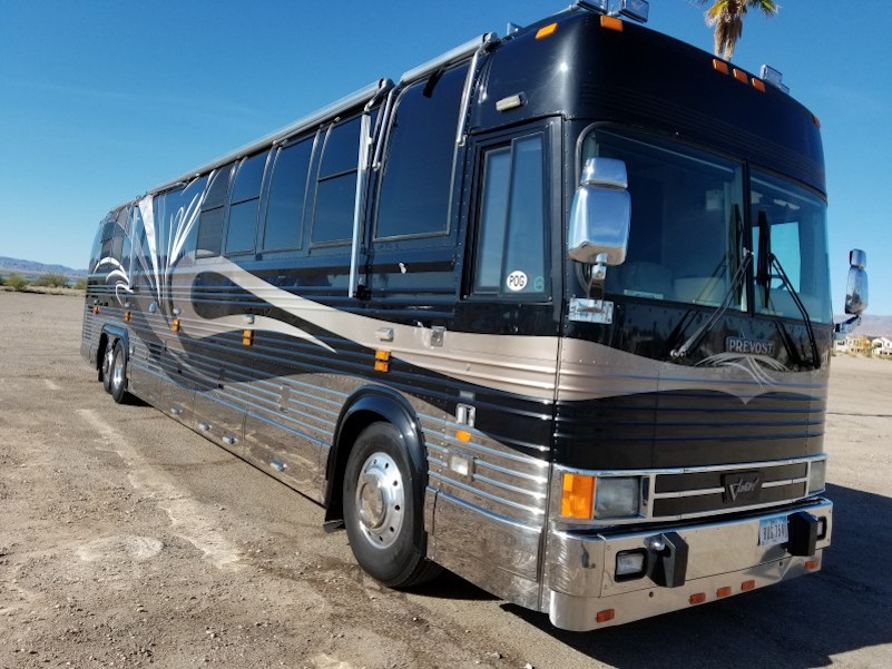 2000 Prevost Featherlite XL For Sale