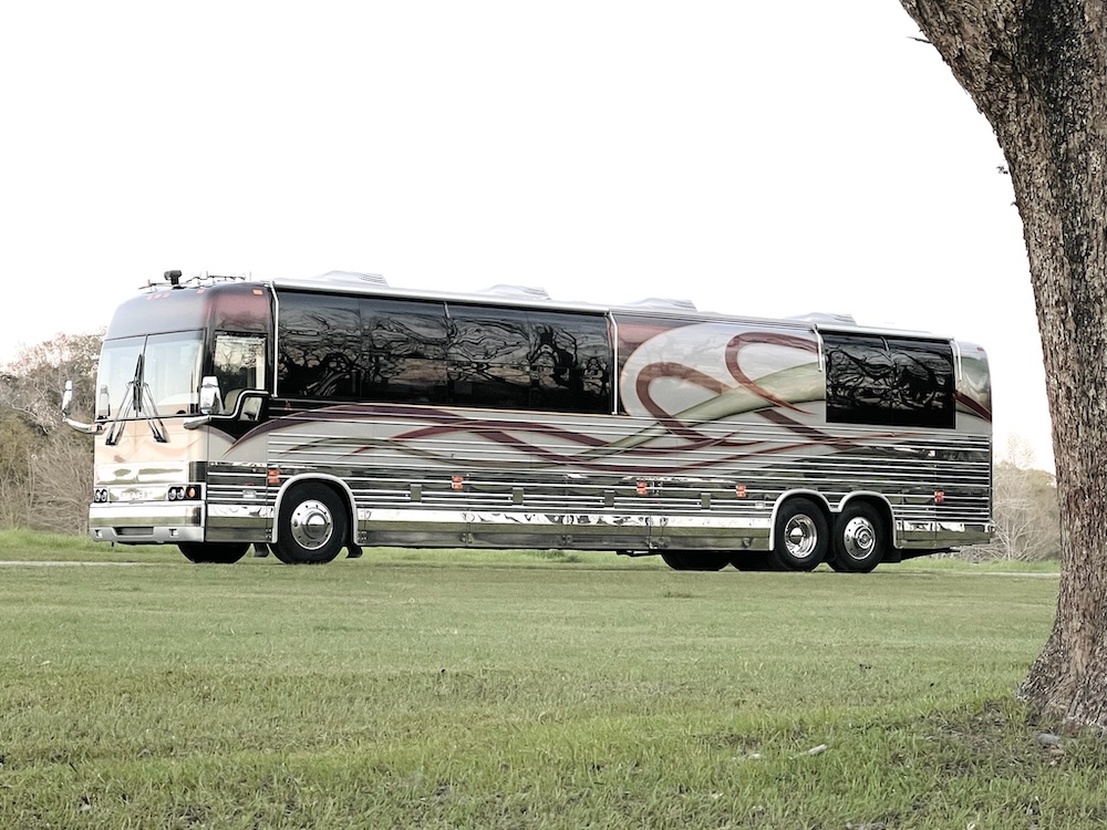 2001 Prevost Angola XLII  For Sale