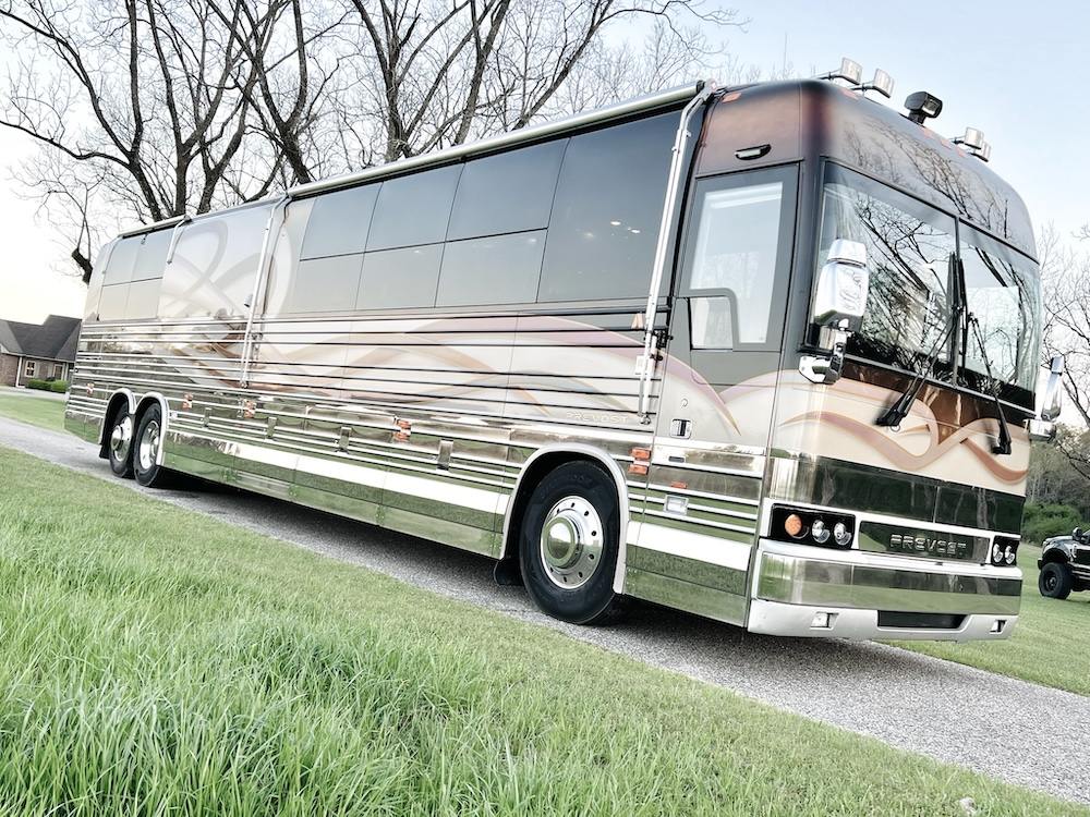 2001 Prevost Angola XLII  For Sale