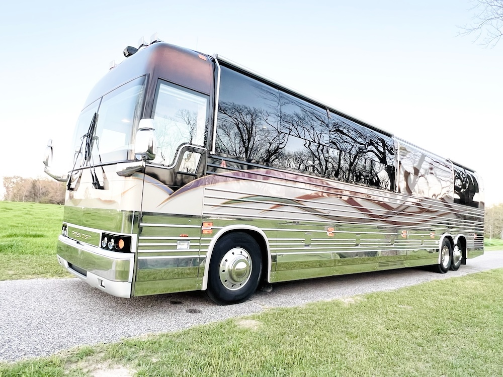 2001 Prevost Angola XLII  For Sale