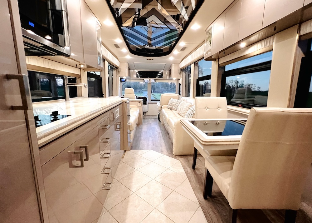 2001 Prevost  Angola XLII For Sale