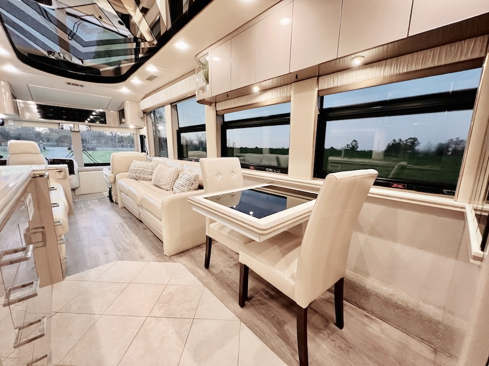 2001 Prevost  Angola XLII For Sale